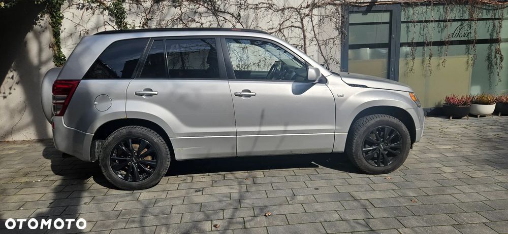 Suzuki Grand Vitara 2.7 V6 - 4