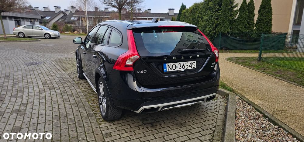 Volvo V60 T5 Drive-E Dynamic Edition (Momentum) - 6