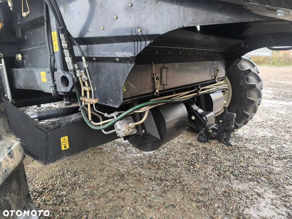 New Holland 8060 - 5