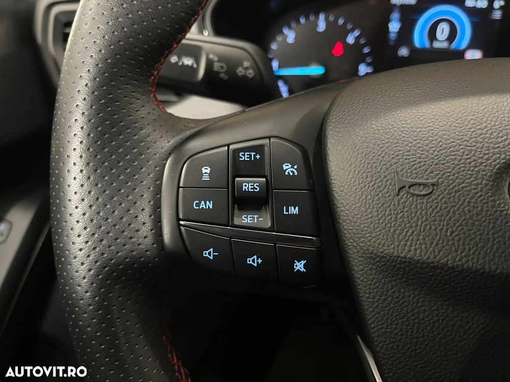 Ford Focus 2.0 EcoBlue ST-Line - 23