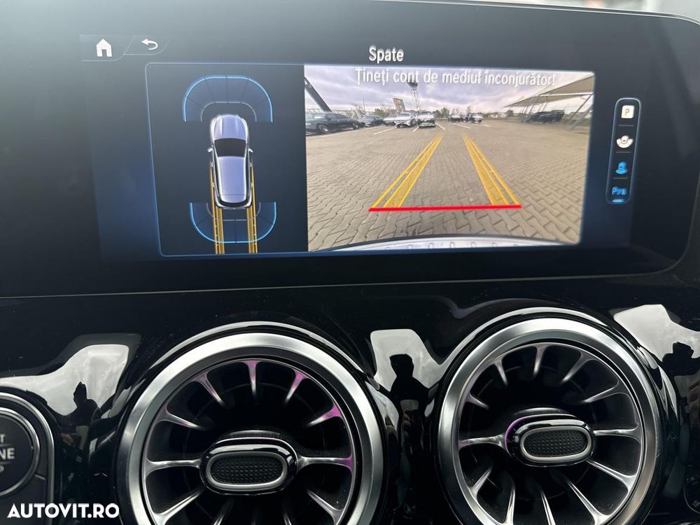 Mercedes-Benz GLA - 20