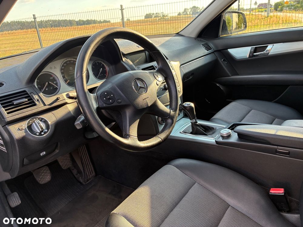 Mercedes-Benz Klasa C 200 CDI Avantgarde - 9