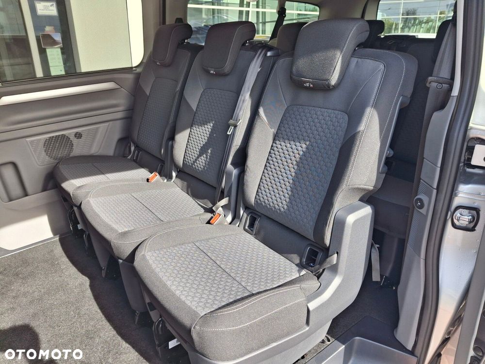 Volkswagen Caravelle - 32