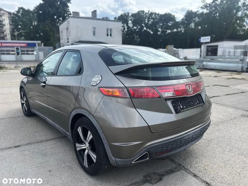 Honda Civic - 4