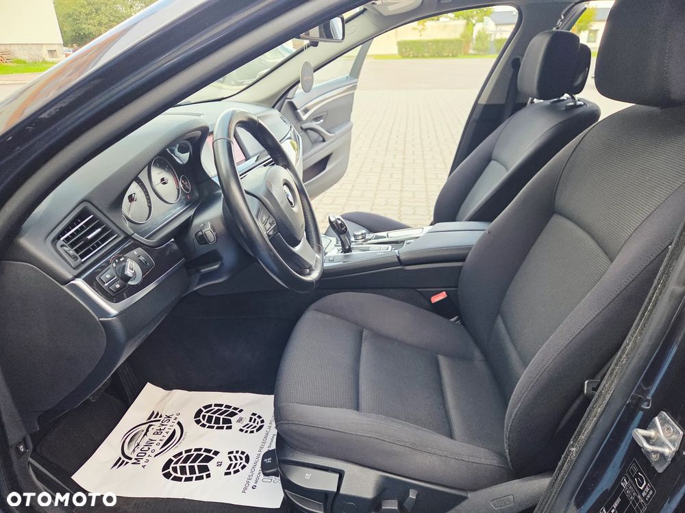 BMW Seria 5 - 32