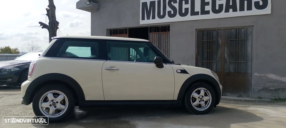 MINI 3 Portas One D - 5