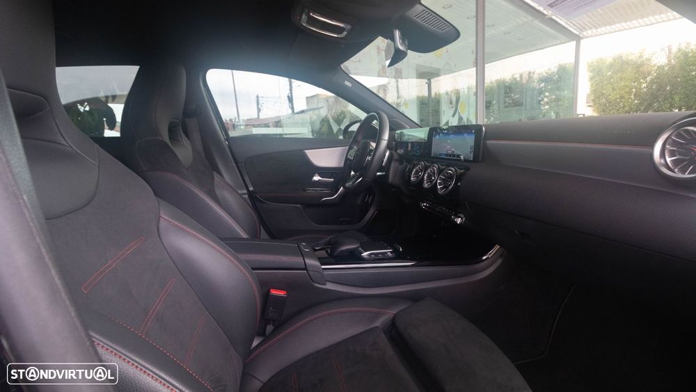 Mercedes-Benz A 250 e AMG Line - 10