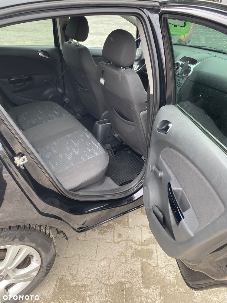 Opel Corsa 1.4 16V Satellite - 8