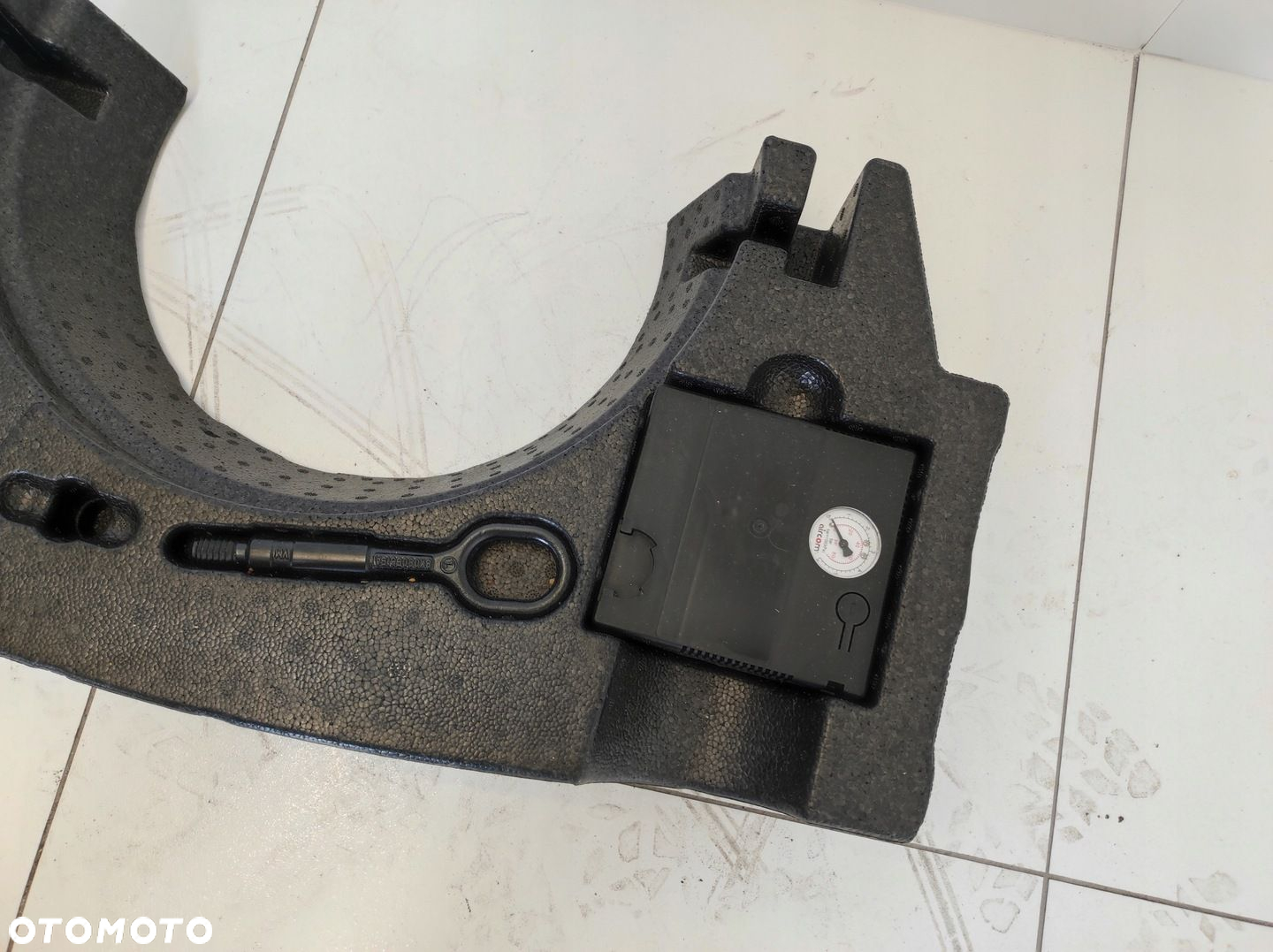 STYROPIAN WKŁAD KOŁA ZAPASOWEGO ZESTAW NAPRAWCZY VW T-ROC T ROC LIFT - 4