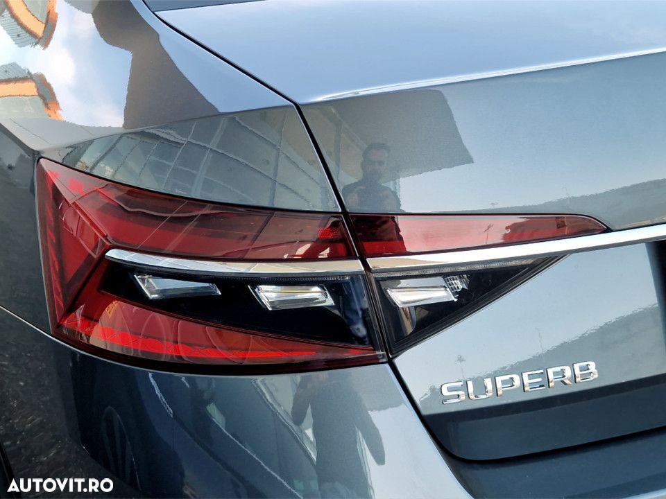 Skoda Superb 2.0 TDI DSG Ambition - 11