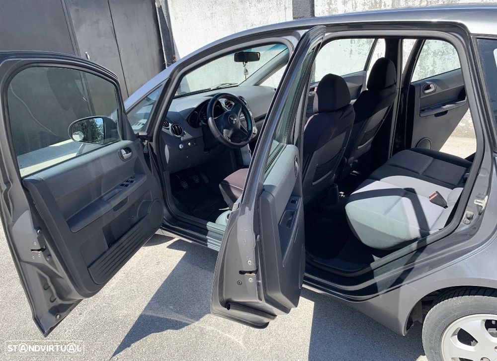 Mitsubishi Colt - 7