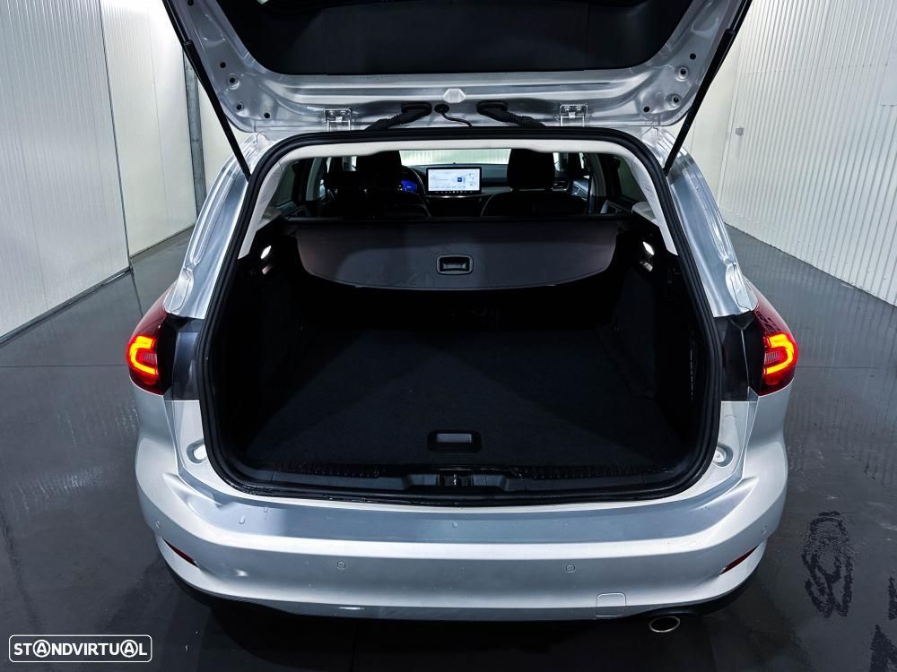 Ford Focus SW 1.0 EcoBoost Hybrid Aut. TITANIUM X - 35