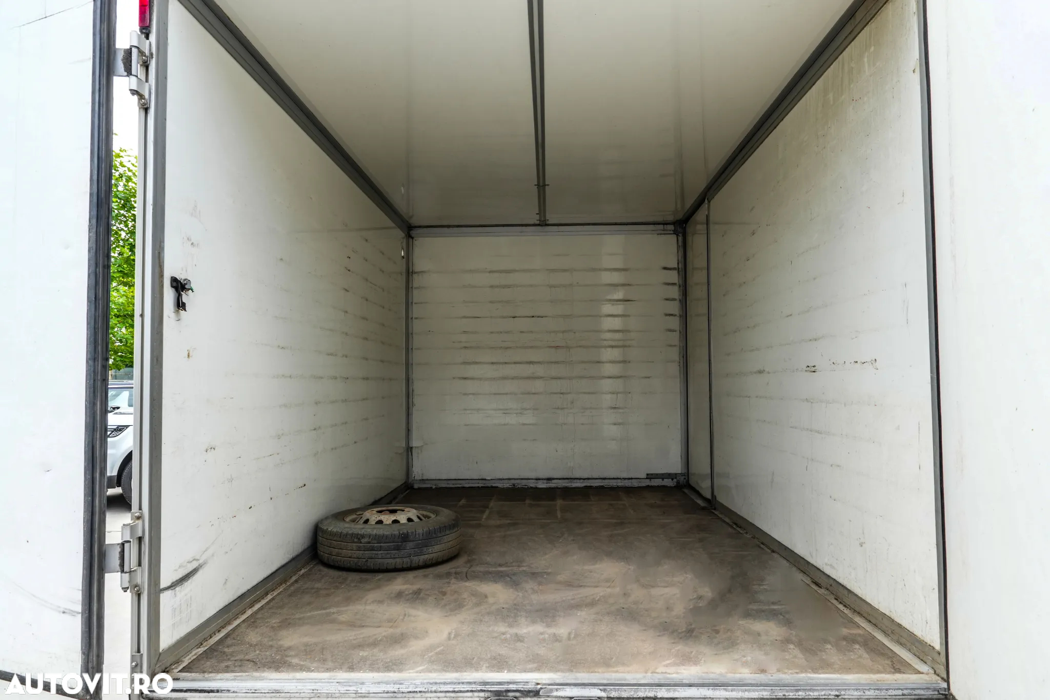 Ford Transit - 10