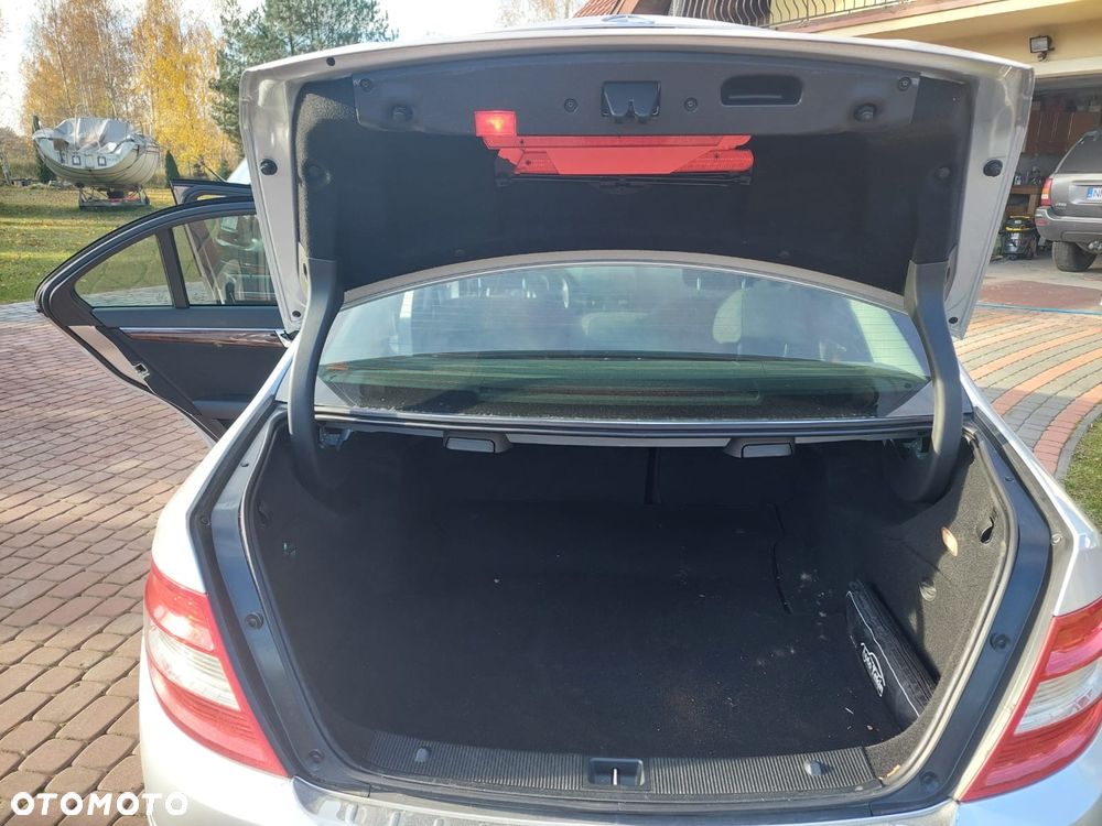 Mercedes-Benz Klasa C 180 Kompressor Automatik - 20