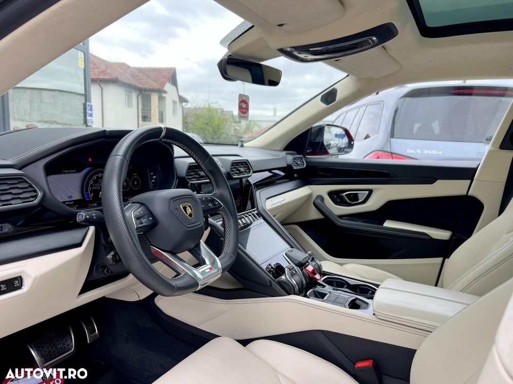 Lamborghini URUS - 5