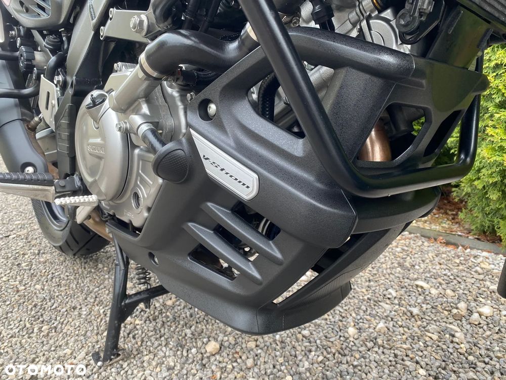 Suzuki V-STROM - 20