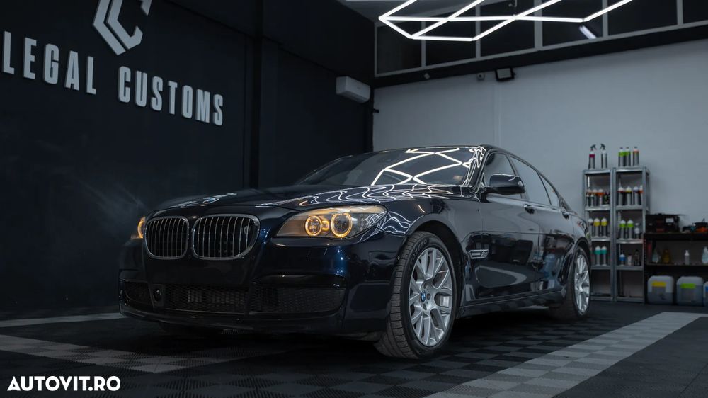 BMW Seria 7 750i xDrive - 5