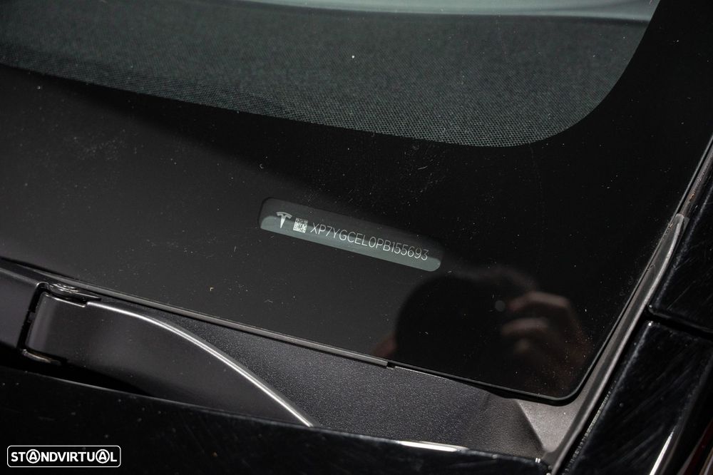 Tesla Model Y Performance Dual Motor AWD - 39