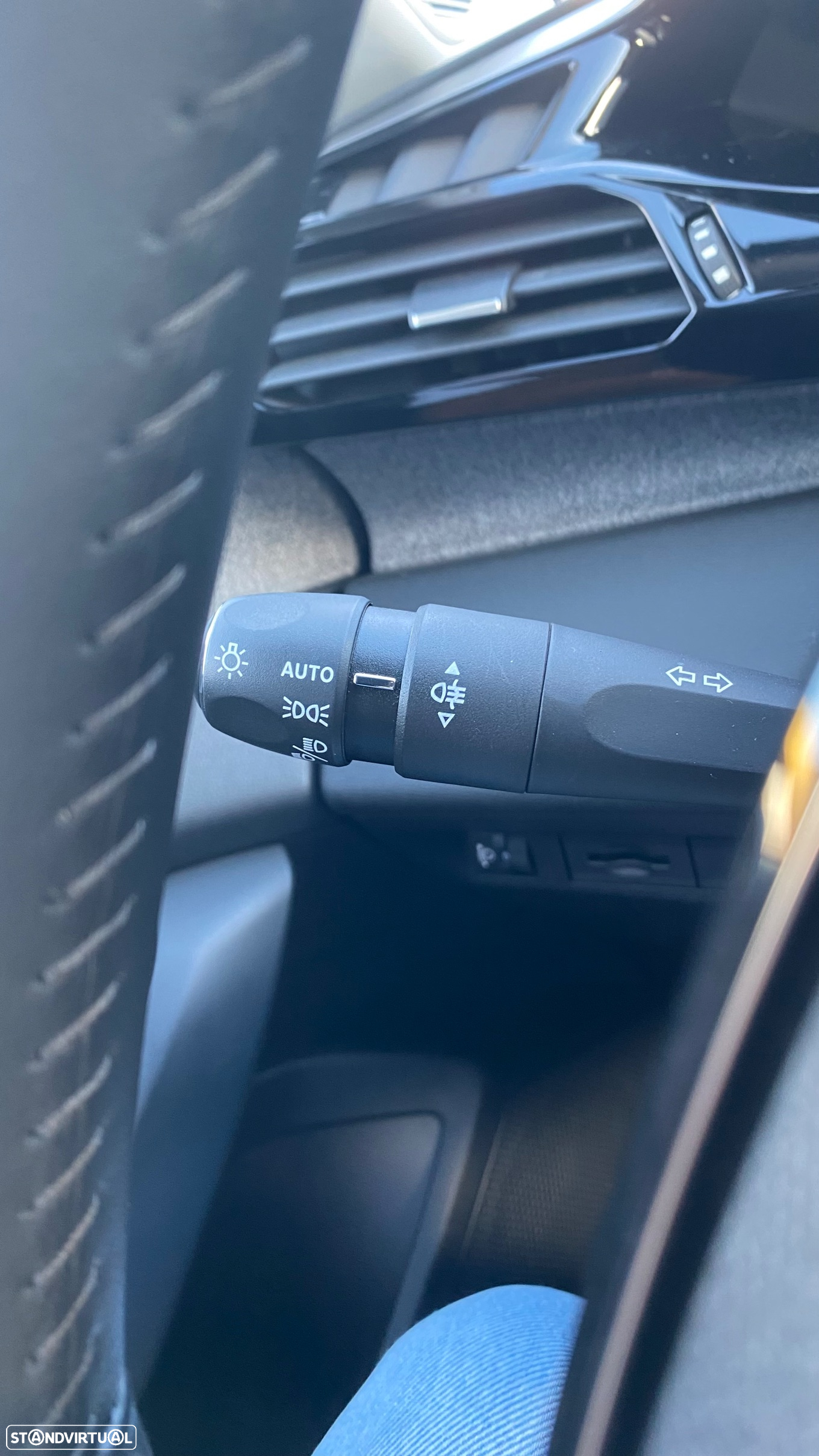 Peugeot 308 SW 1.5 BlueHDi Allure - 32