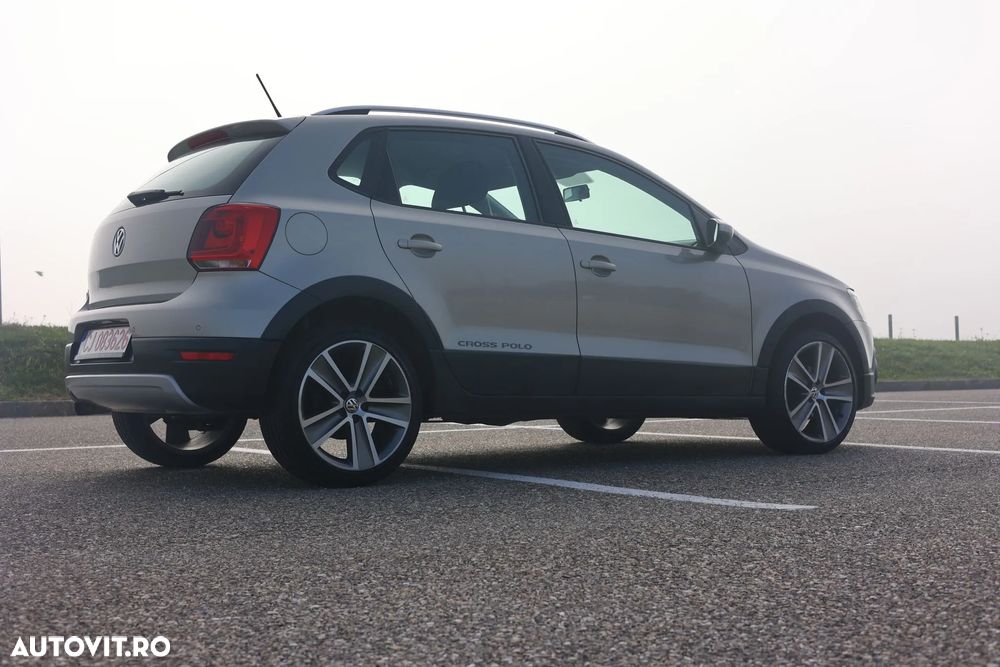 Volkswagen Polo 1.2 TSI Cross - 35