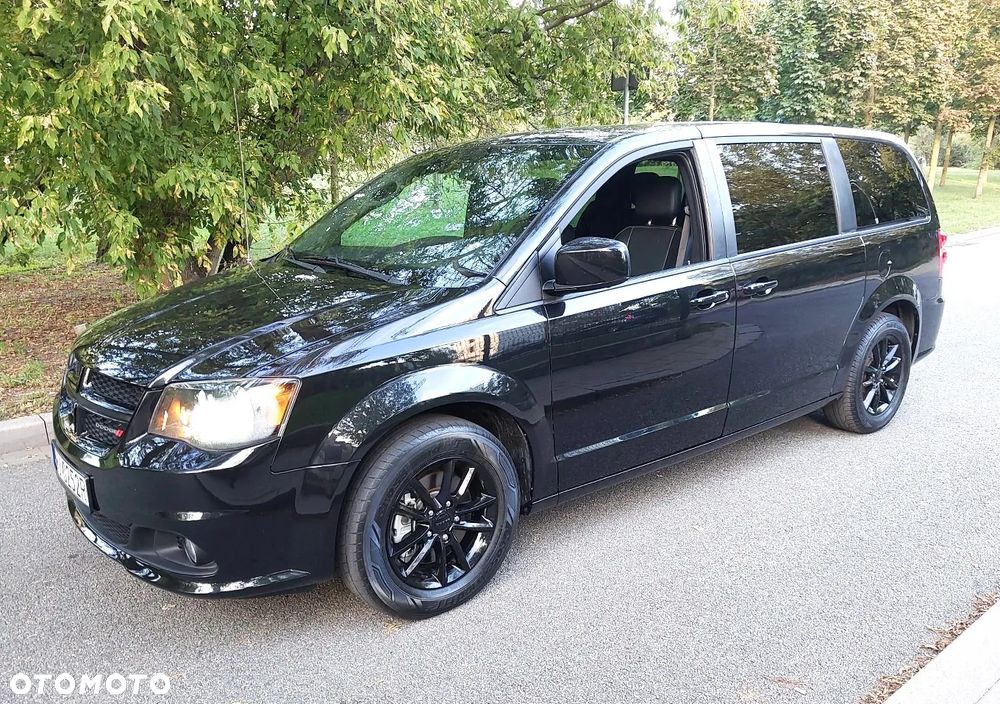 Dodge Grand Caravan - 8
