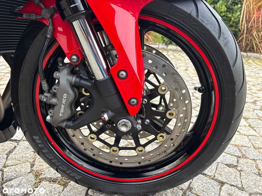 Honda CBR - 26
