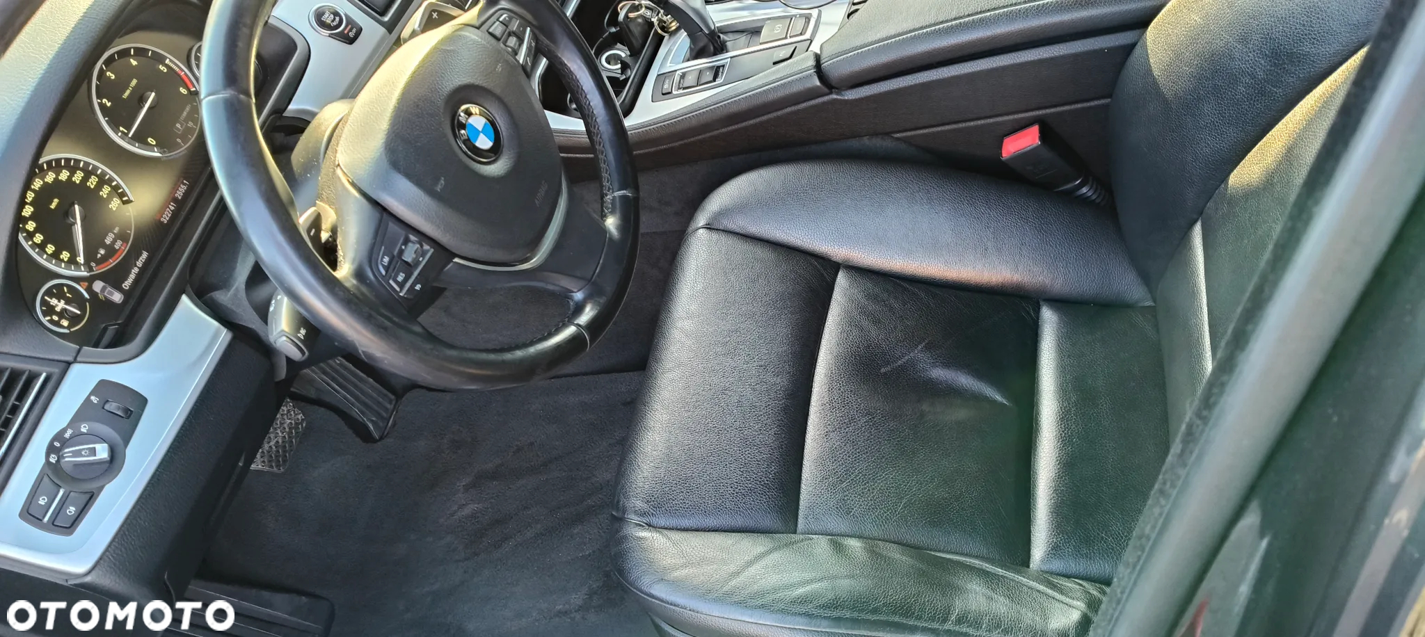 BMW Seria 5 518d Luxury Line - 2
