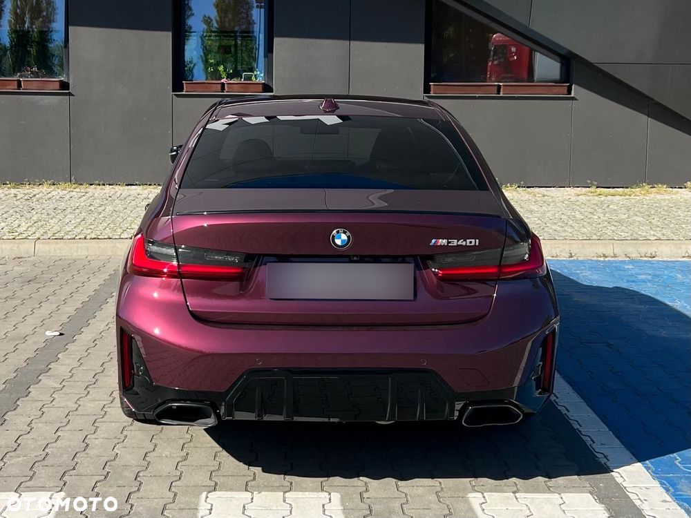 BMW 3 Series 2024 photo 5