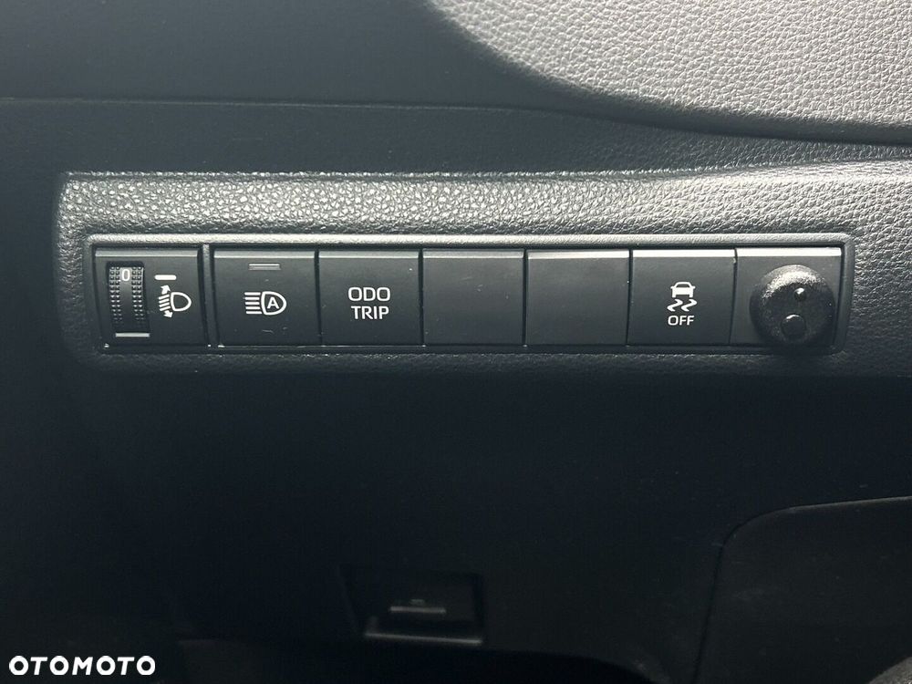 Toyota Corolla 1.8 Hybrid Comfort - 22