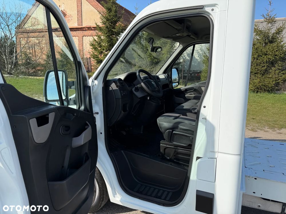 Renault Master * 2.3 / 165KM * Długa rama do zabudowy * Rozstaw osi: 4.3m * - 25