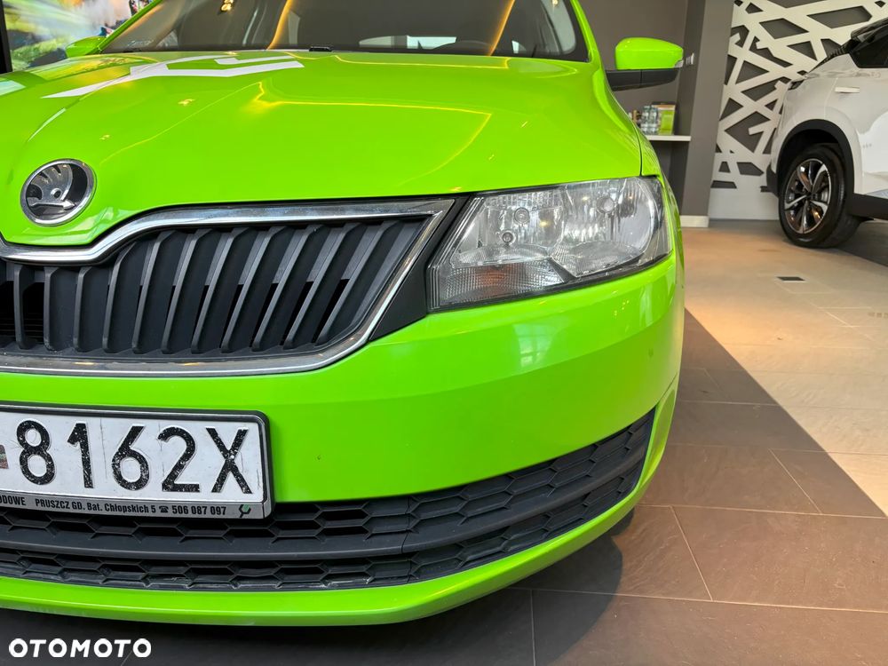 Skoda RAPID 1.2 TSI Active - 12