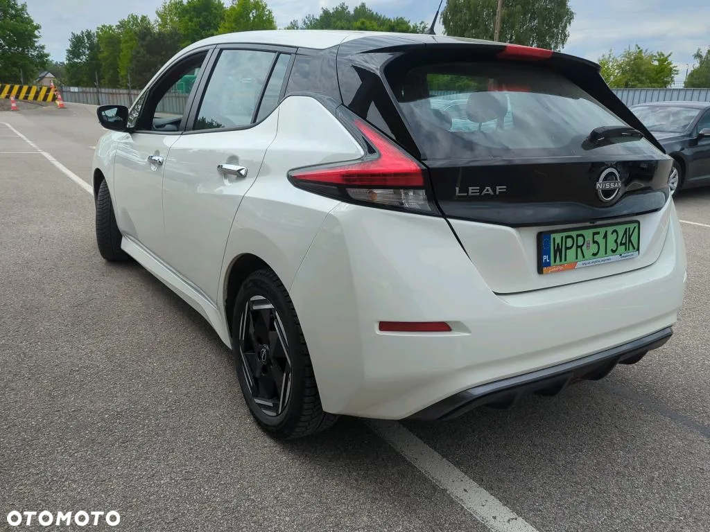 Nissan Leaf 40kWh Acenta (6.6 kW) - 4