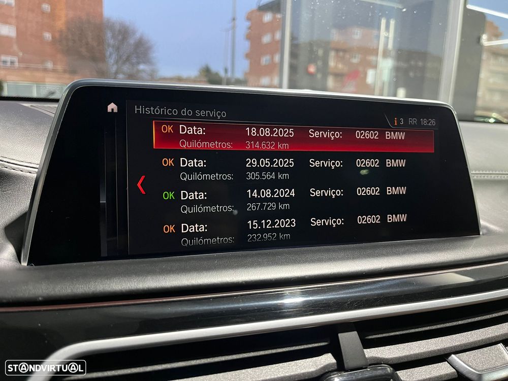 BMW 750 d xDrive Pack M Auto - 27