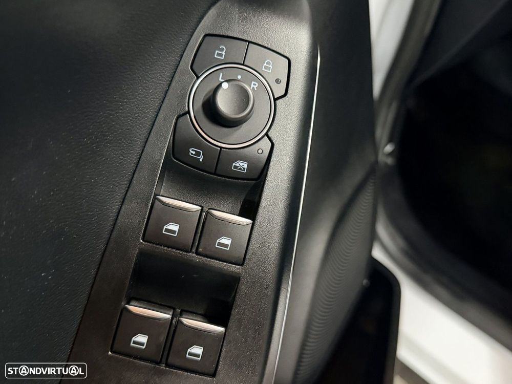 Ford Puma 1.0 EcoBoost MHEV Titanium - 19