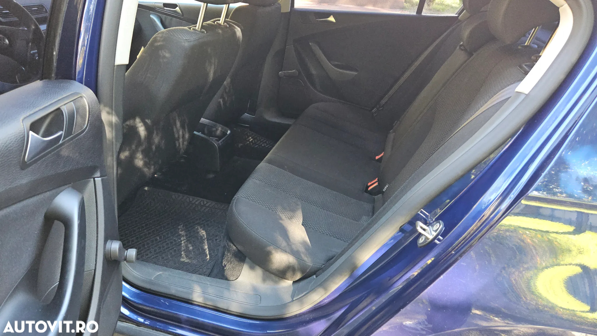 Volkswagen Passat - 6