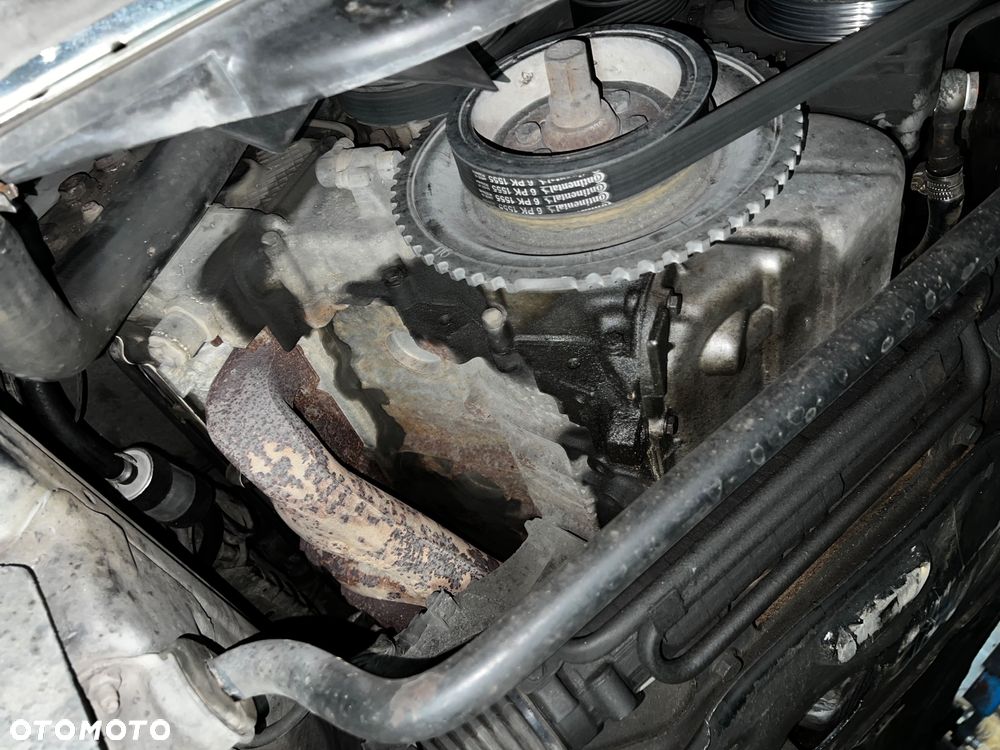 BMW Seria 3 325i - 25