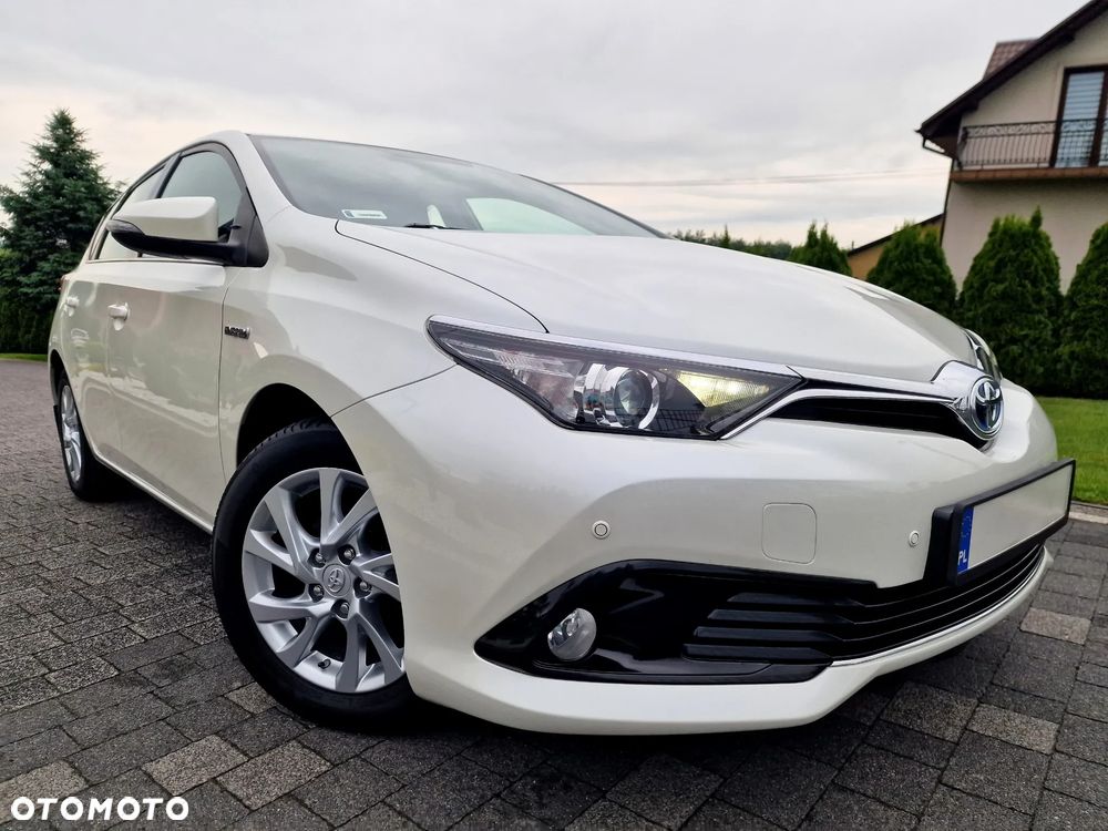 Toyota Auris Hybrid 135 Premium - 29