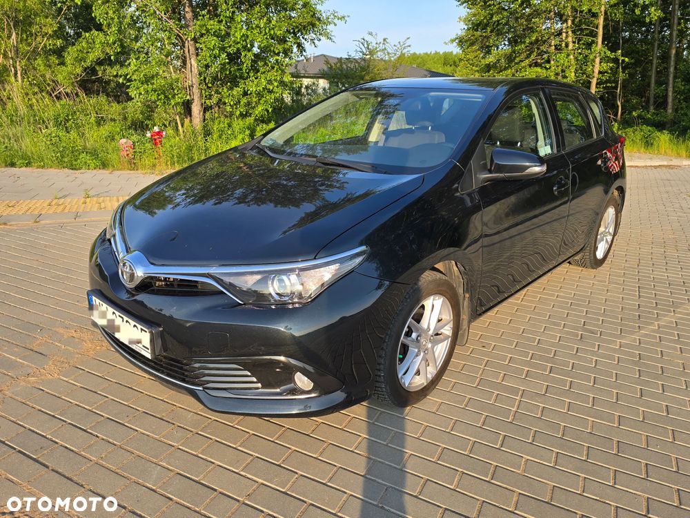 Toyota Auris 1.6 Premium - 17