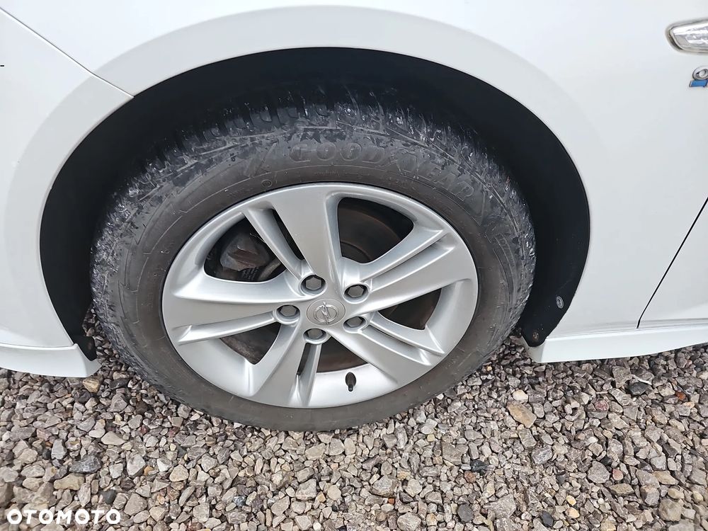 Opel Insignia 1.5 T Innovation S&S - 9