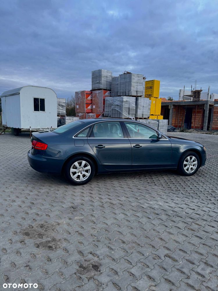 Audi A4 Avant 1.8 TFSI Ambiente - 8
