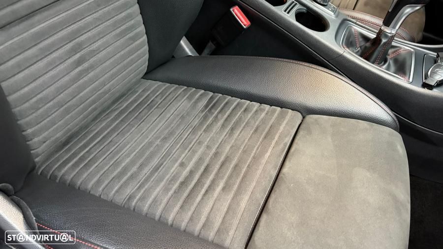 Mercedes-Benz A 180 CDI (BlueEFFICIENCY) AMG Sport - 28