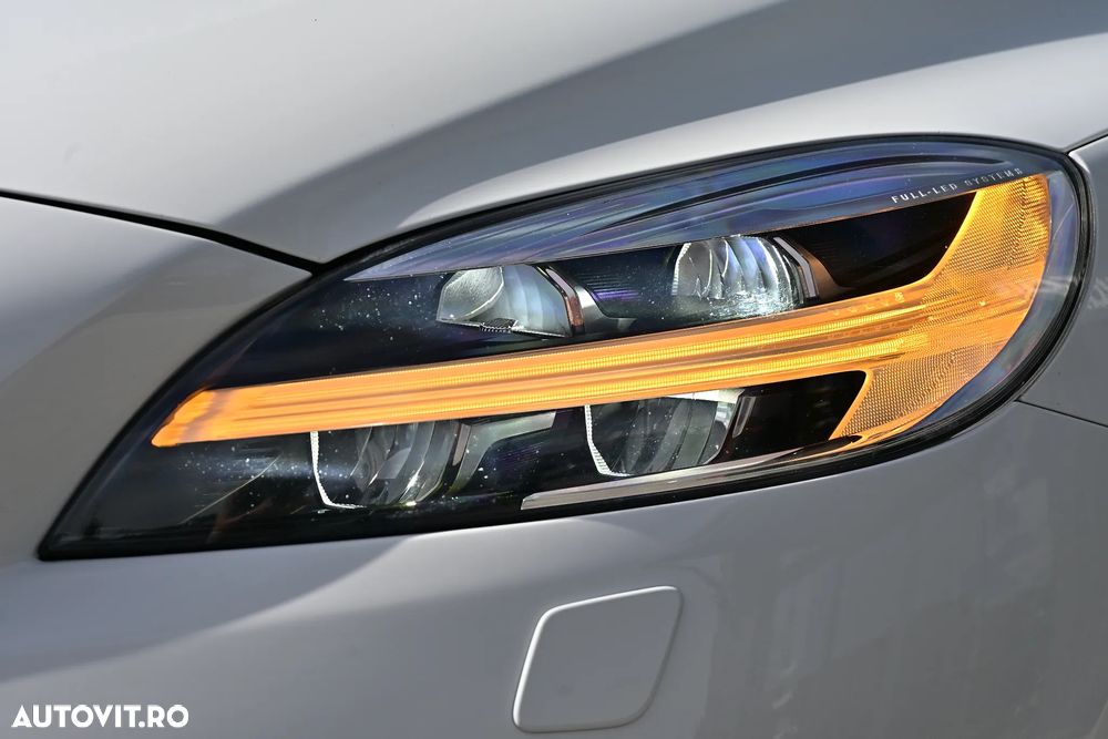 Volvo V40 D2 Geartronic Momentum - 29