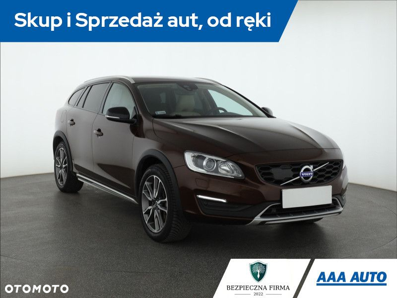 Volvo V60 Cross Country - 2