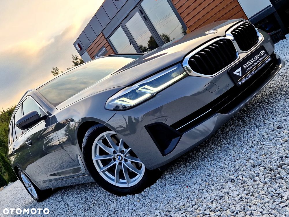 BMW Seria 5 520d Touring - 5