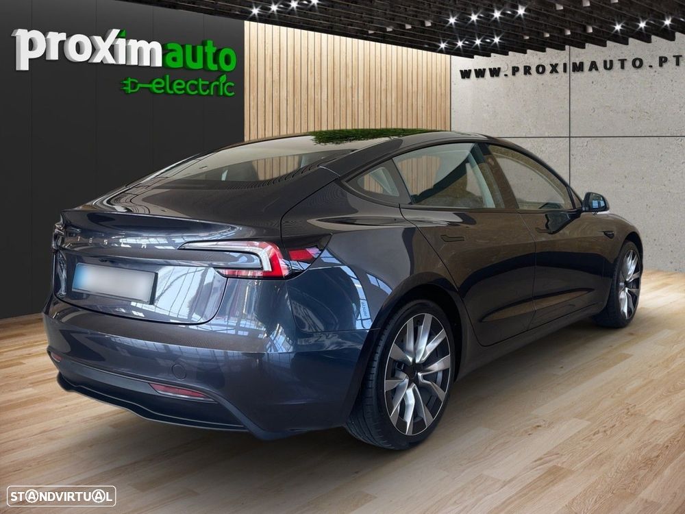 Tesla Model 3 Tração Traseira Standard - 14
