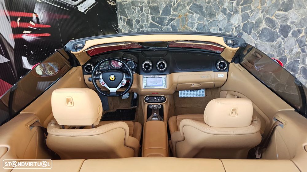 Ferrari California F1 - 19