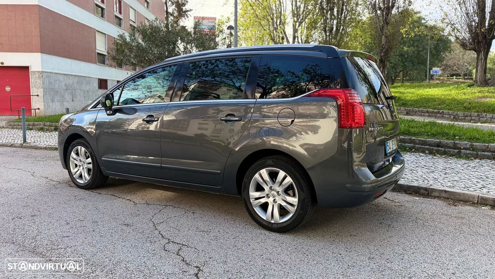 Peugeot 5008 1.6 HDi 7L Allure J17 - 3