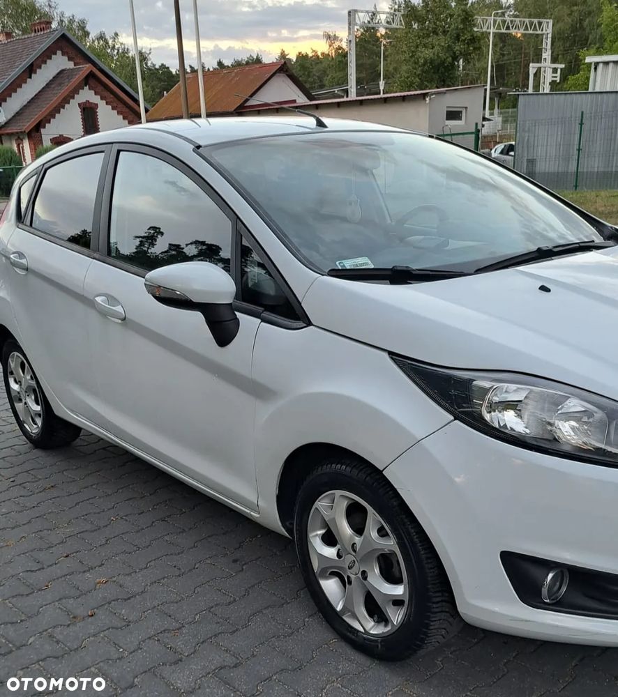 Ford Fiesta 1.0 EcoBoost Titanium - 5