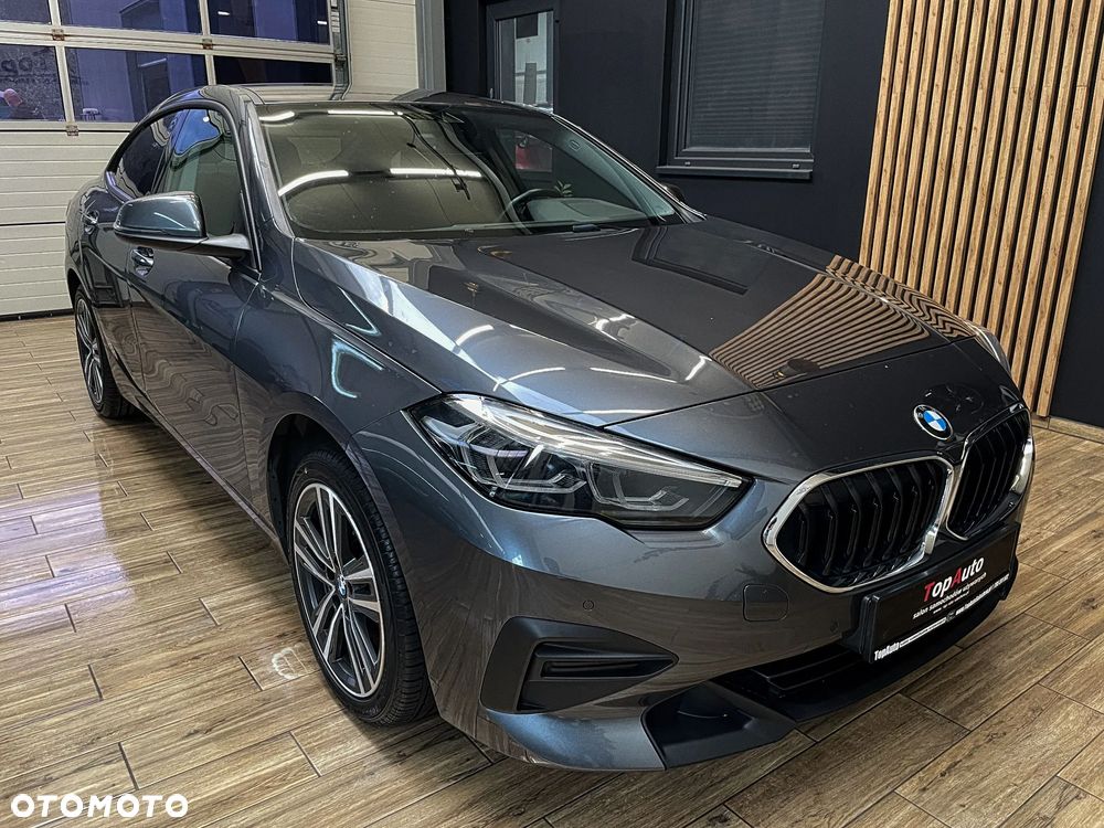 BMW Seria 2 218i - 5