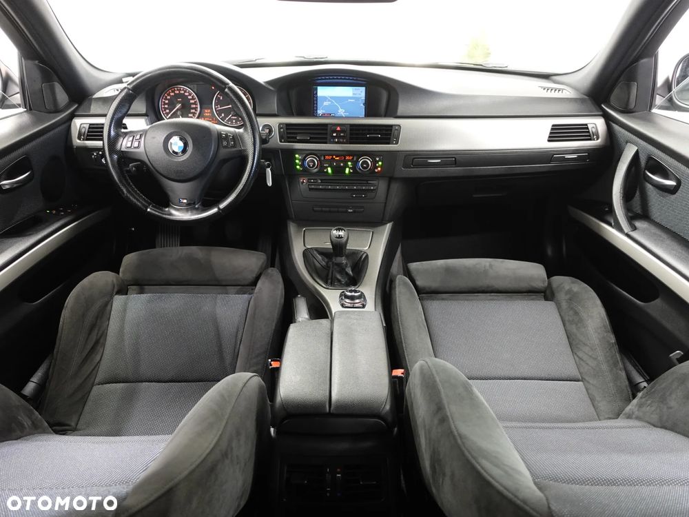 BMW Seria 3 318i - 27